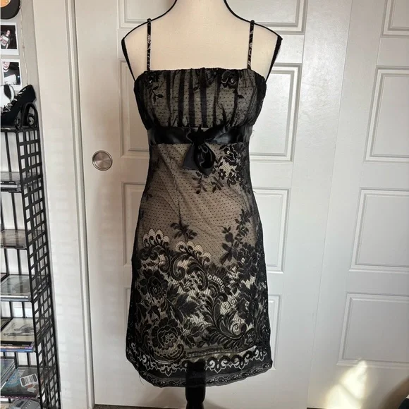 My Michelle Black Lace Dress - Picture 1 of 3